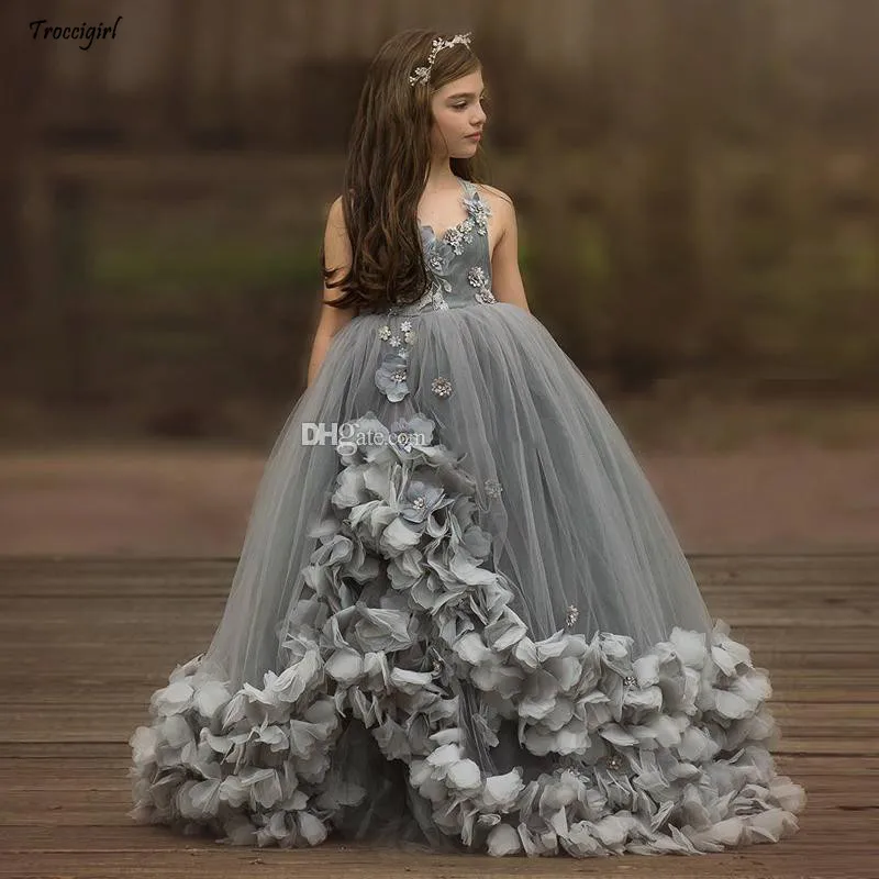 

Gray Ball Gown Girls Pageant Dresses V Neck Sheer Straps Handmade Flowers Appliques Beaded Floor Length Flower Girls Dresses