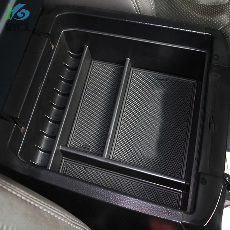 

2019 Car Interior Non-Slip Stowing Tidying Box For Toyota Land Cruiser Prado 120 150 GRJ120 RZJ120 LC120 LC150 TRJ120 Accessorie