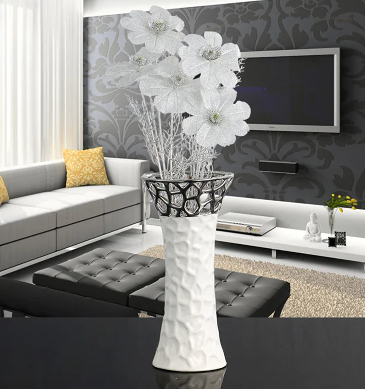Brief-ceramic-silver-flower-vases-for-party-ceramic-flower-vase-creative-shell-white-Ceramic-vase-Office (1)