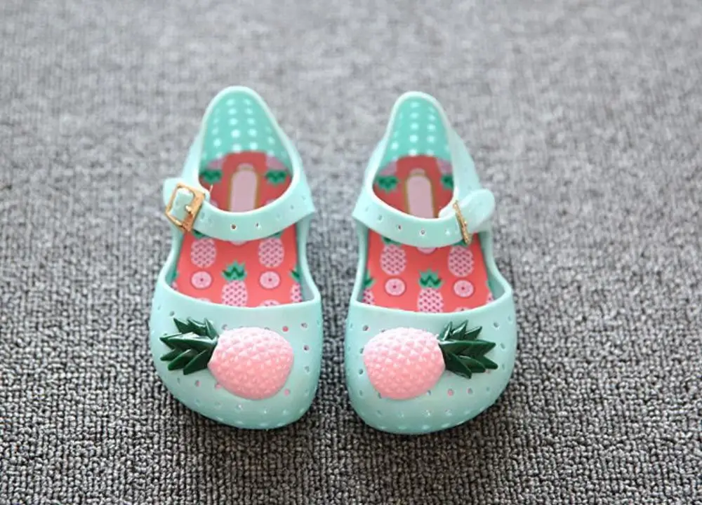 Г., новые летние мини-сапоги сандалии для девочек модная летняя пляжная пластиковая обувь блестящая обувь принцессы для девочек тонкие сандалии - Цвет: green