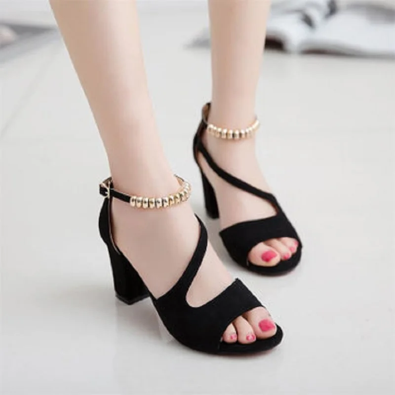 

2019 summer new word buckle Roman thick with sandals female Korean casual high heels beaded fish mouth female sandals
