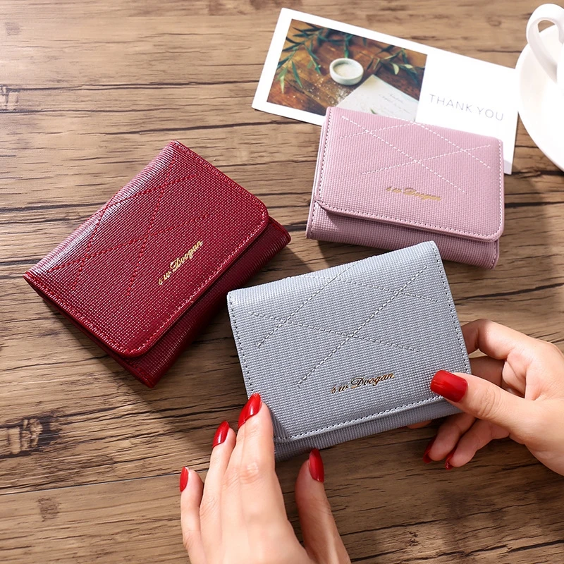 

Women's Wallet Stone Pattern Bright Leather European And American Tide Ladies Short Section Three Fold Bag Ticket Holde Purse