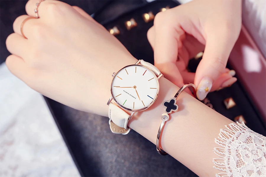 Подарок крутые Стильные наручные часы короткие модные простые Стильные с черно-белым циферблатом повседневные кварцевые модные часы