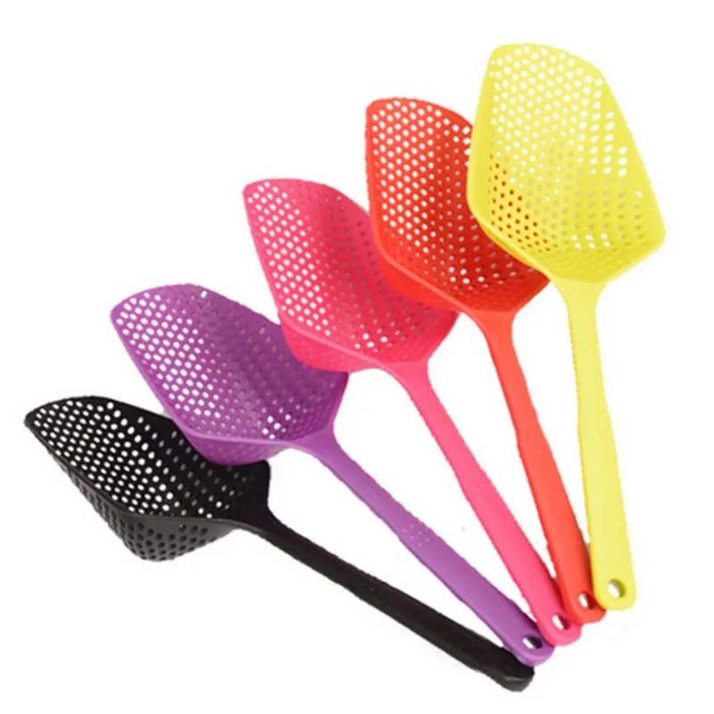 plastic strainer spoon