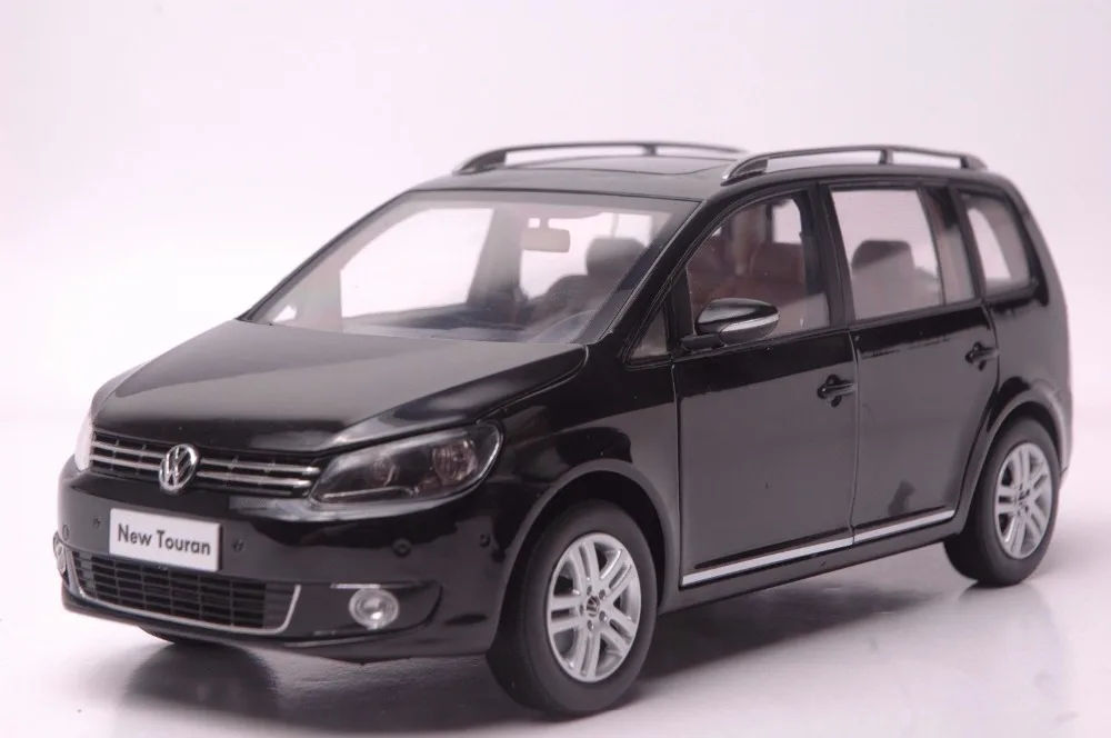 1:18 литая под давлением модель для Volkswagen VW Touran TSI 2013 MPV игрушечный автомобиль миниатюрная Коллекция подарков Passat B7