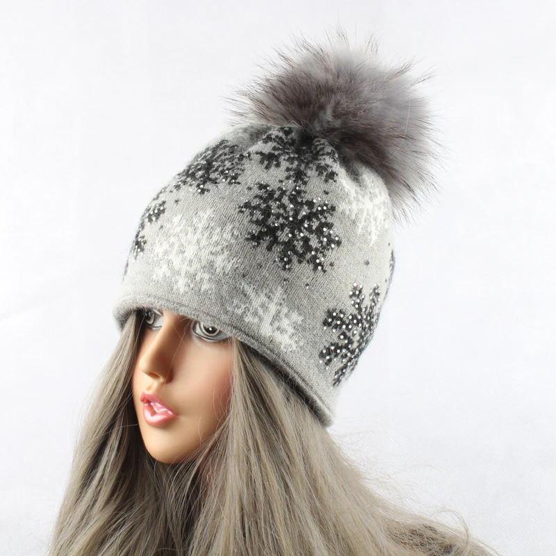 Tanie 2019 nowe czapki zimowe dla kobiet Rabbit Fur czapka z dzianiny Snowflake żakardowe czapki czapki prawdziwe pompon futrzany kapelusz