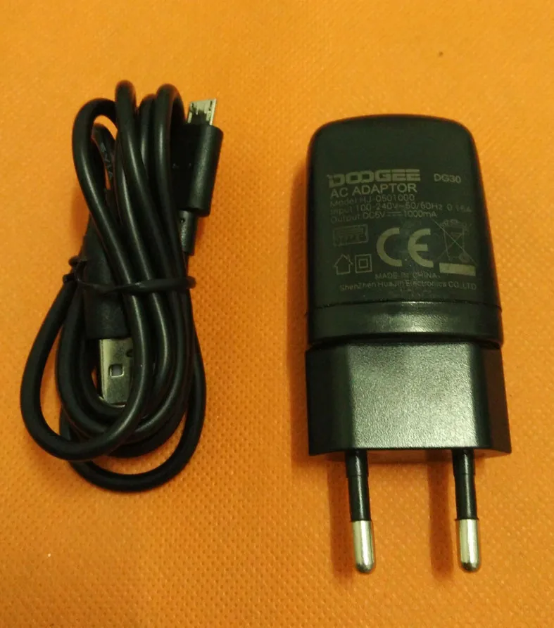 Оригинальное дорожное зарядное устройство с европейской вилкой и USB-кабелем для