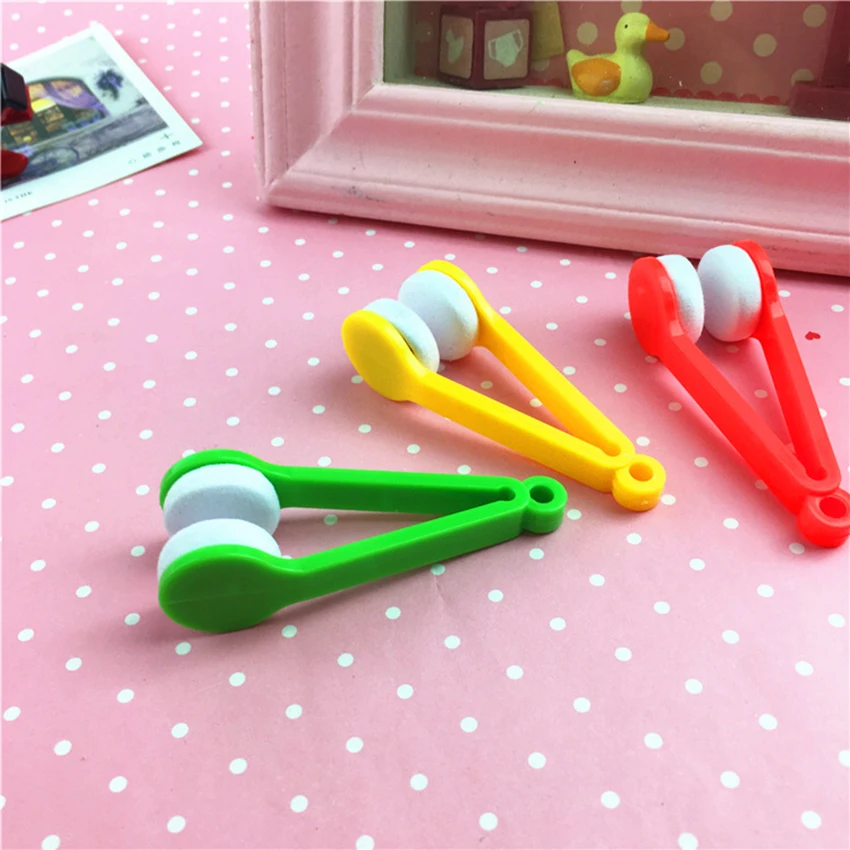 

5PCS Multi-function Portable Glasses Wipe Microfiber Glasses Clean Multi Colors Eyeglass Cleaners Cleaning Glasses.Without Trace
