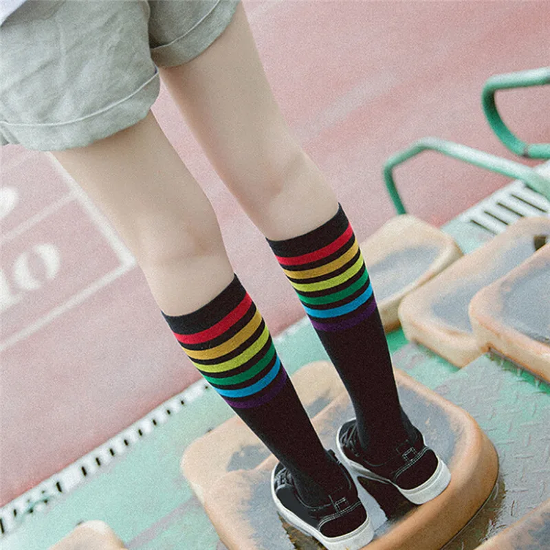 القطن طالب الركبة عالية الجوارب للفتيات الفتيان المشارب المدرسة نمط الأبيض الجوارب تزلج الأطفال طويلة أنبوب الساق الدافئة المشجع