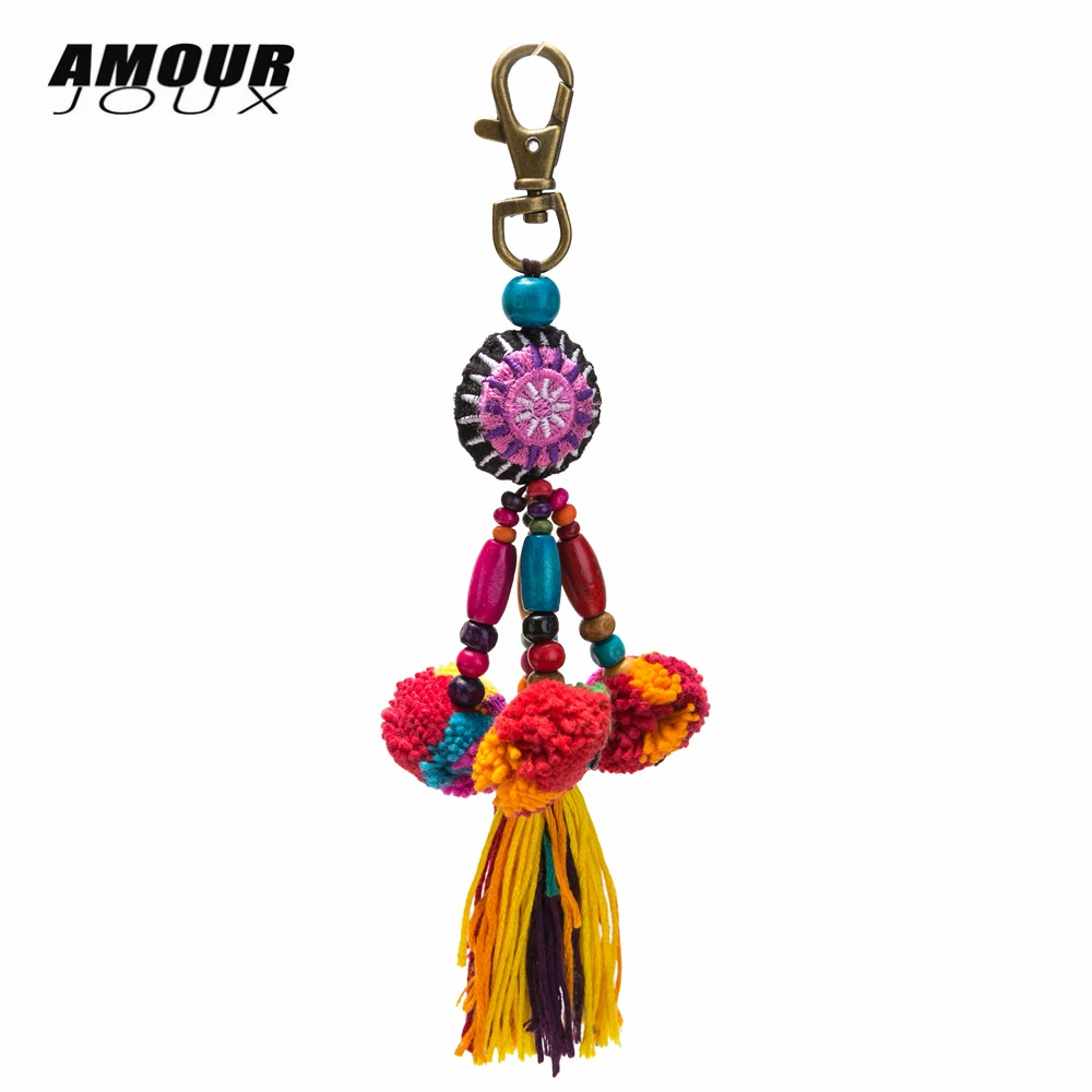

Original Design Pompom Balls Long Charm With Colored Wood Chain Key Chains For Women Men Bohemian Trinket Keyrings Car Keychain