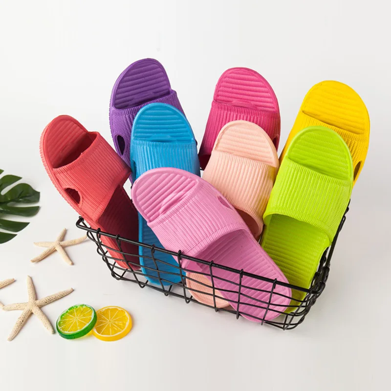 

Cheap Unisex Summer Men Slippers Couple Non-slip Bathroom Slippers for Couple Indoors Ladies Slides Basic Footwear