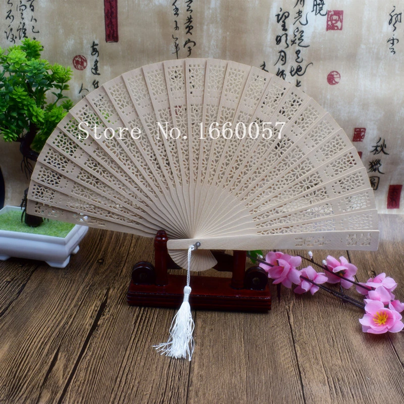 

100pcs Personalized Wedding Favor Gift Sandalwood Cutout Fans Wood Color Hand Folding Fan +Customized Engraves Names & Date