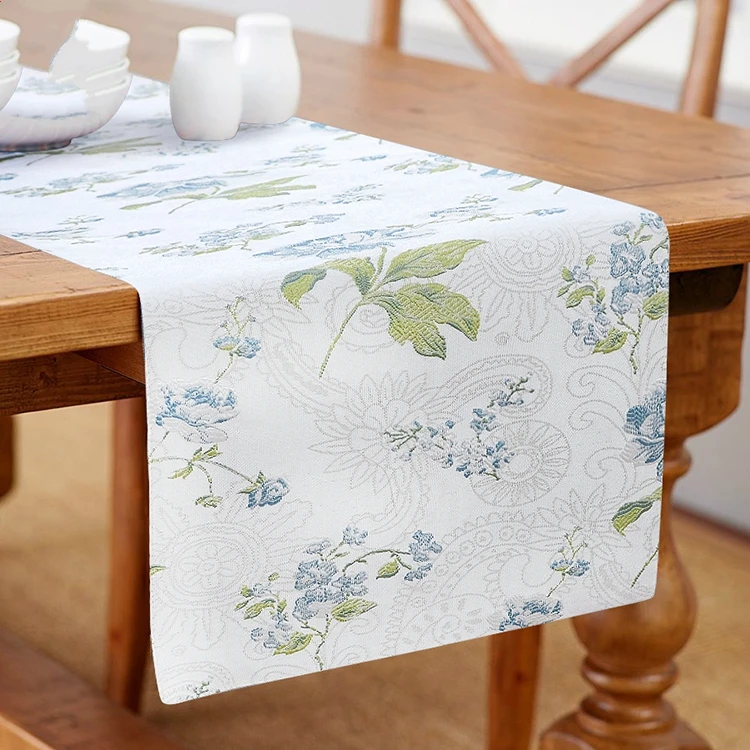 

High-end fashion Contracted rural Simple American pastoral embroidery pattern Blue rose Table flag table runner