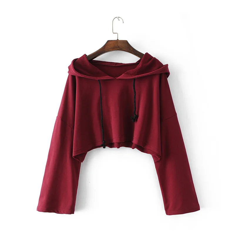 Для женщин заниженная линия плеча с расклешенными рукавами Cropped Hoodie с необработанным низом oversize-свитшот Пуловеры для женщин