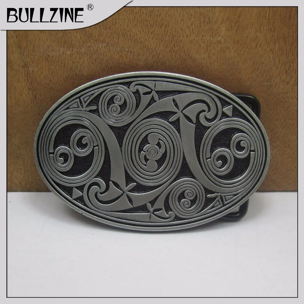 

The Bullzine Western celtic knot belt buckle with black coating finish FP-03511 suitable for 4cm width belt