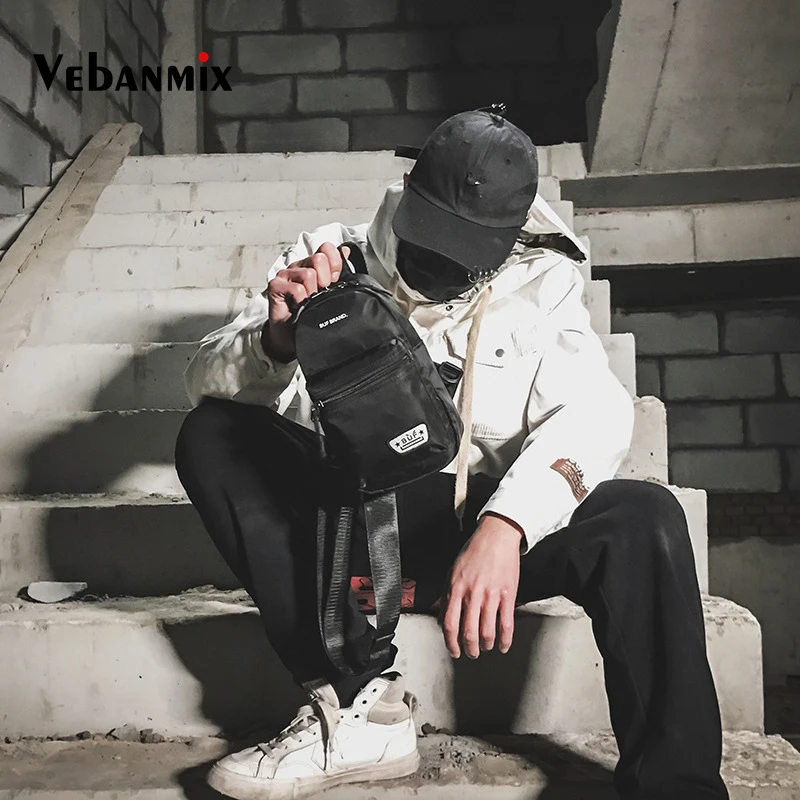 

Fashion Crossbody Bags for Men Messenger USB Charging Chest Bag Pack Hip Hop Style Unisex Shoulder Bags School Students 2019