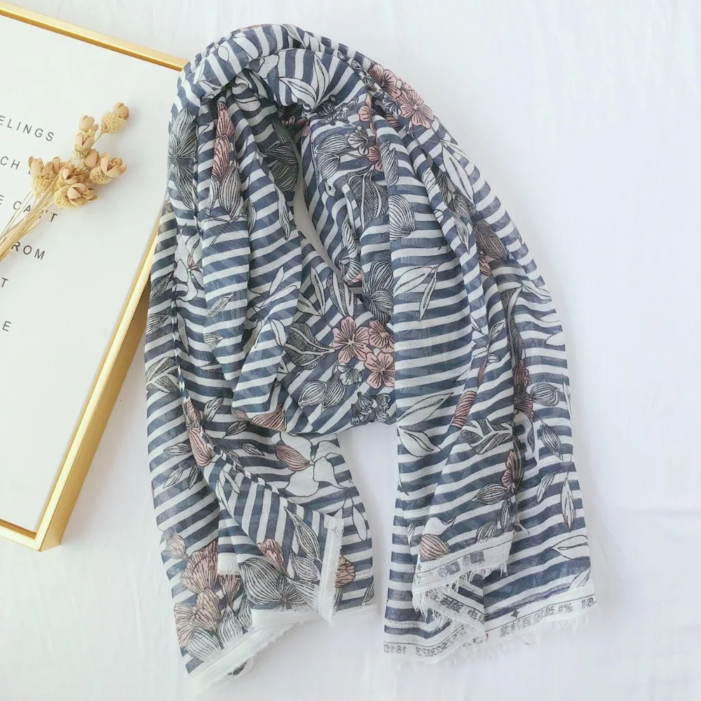 

2019 Women Floral Stripe Pattern Cotton Quality Scarf Quality Scarf 10pcs/lot