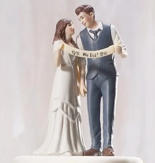 

Free shipping Cake Decoration Cake topper Wedding Couple Figurine - Custom Couple all over the world