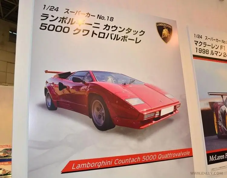 Countach 5000 Quattrovalvole 1/24 модель автомобиля 01155