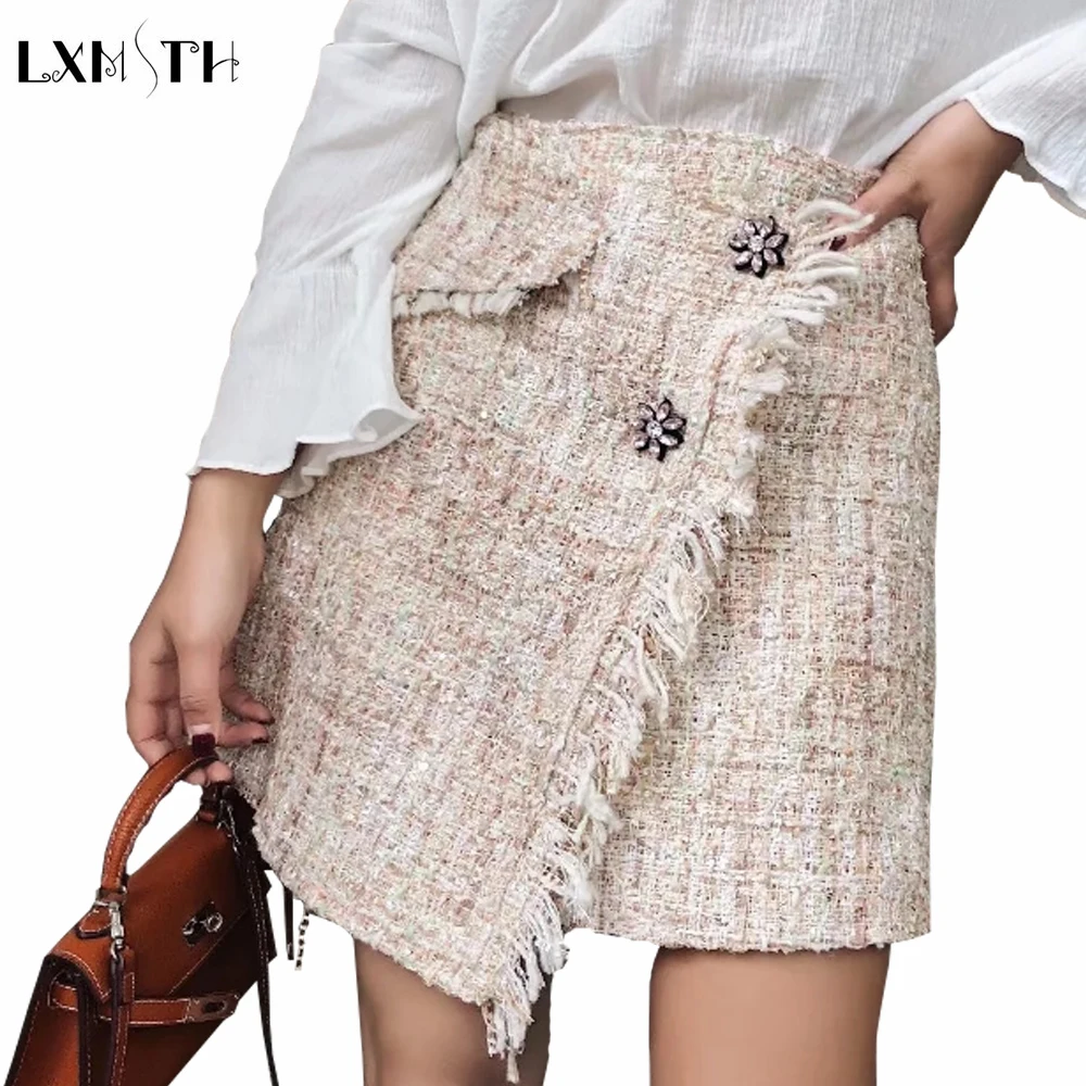 

High Quality Crystal Diamond Button Plaid Short Tweed Skirt Women Spring Asymmetrical High Waist A Line Skirts Fashion Korean