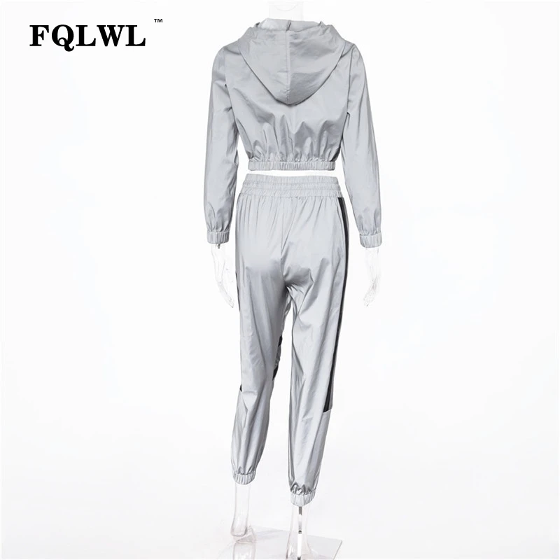 FQLWL, уличная одежда, Светоотражающий Комплект из двух предметов, спортивный костюм, женская одежда, серебряная повязка, короткий топ с длинным рукавом и штаны, подходящие комплекты
