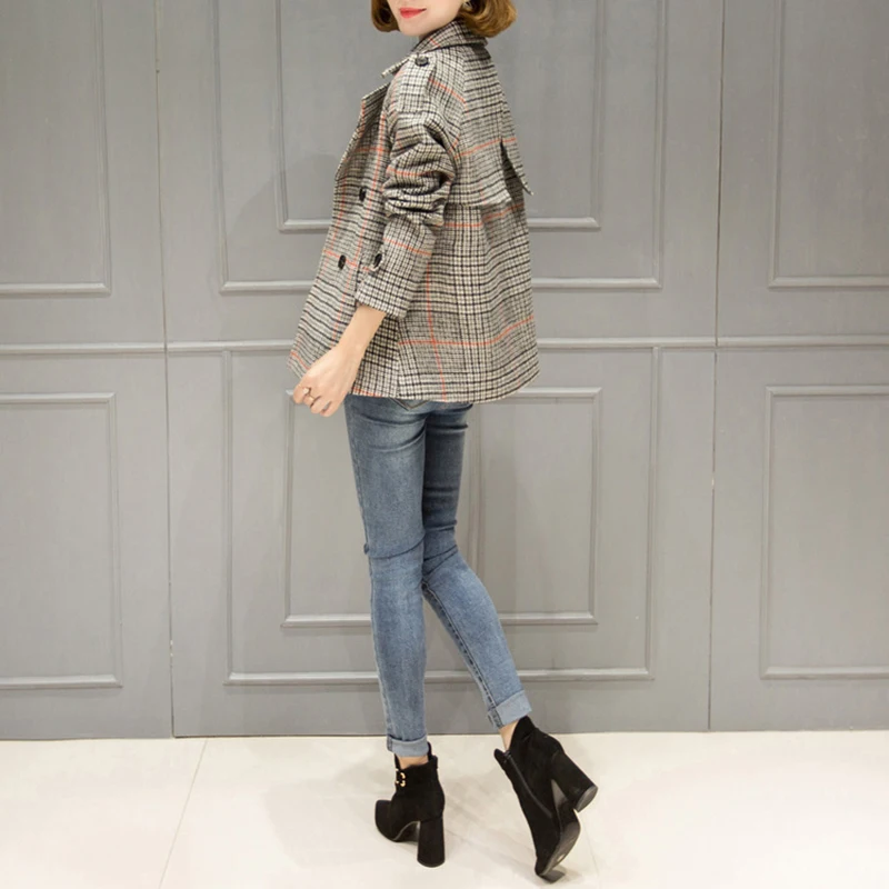 Winter Women outerwear 2018 Fashion New Plaid Long sleeves ladies coat double breasted loose High-end female woolen coat ll767 Winter Women outerwear 2018 Fashion New Plaid Long sleeves ladies coat double breasted loose High-end female woolen coat ll767
