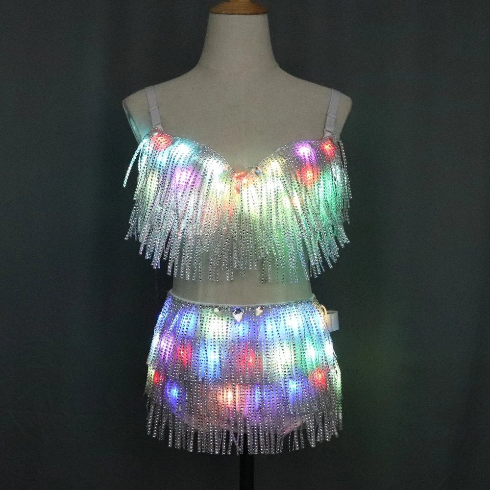 

LED Clothes Glowing Bra Shorts Fashion Luminous Suits Belt Show Women Reflective Face Tasseled Bra Belly Dancer Dress Accessorie