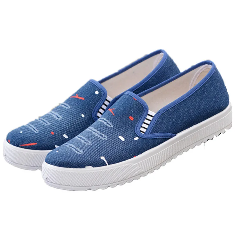 New summer Breathable Mesh Women Skateboarding Shoes Slip on Allmatch Flat denim Shoes Female