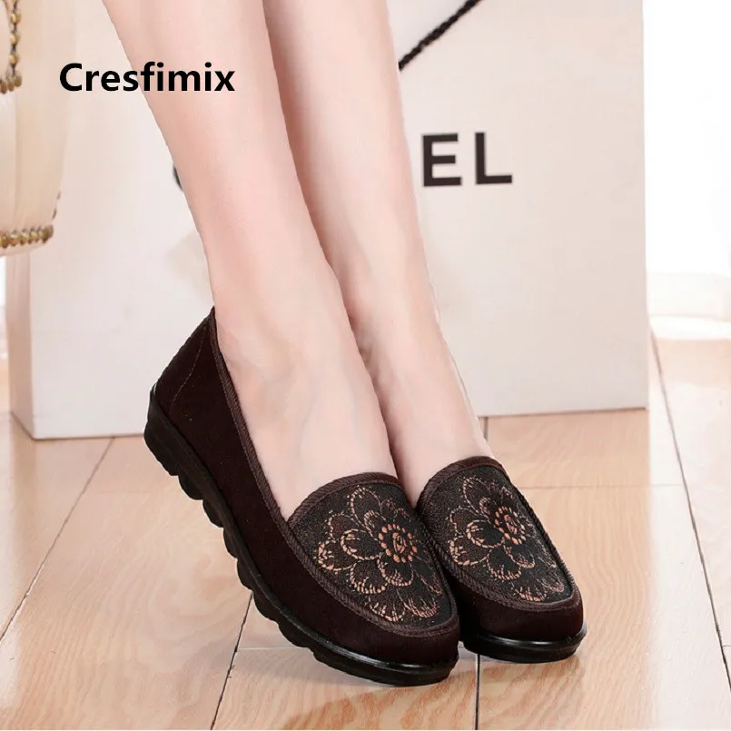 

Zapatos De Mujer Women Cute High Quality Soft & Comfortable Slip on Black Floral Flat Shoes Lady Cool Wine Red Shoes E2973