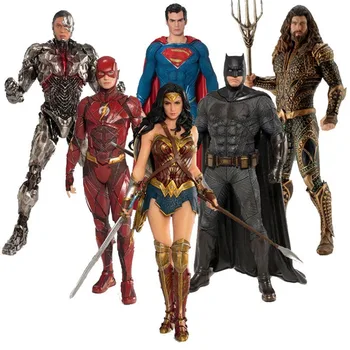 

ARTFX + STATUE Justice League Superman Batman Wonder Woman Flash Aquaman Cyborg 1/10 Scale Action Figure Toy