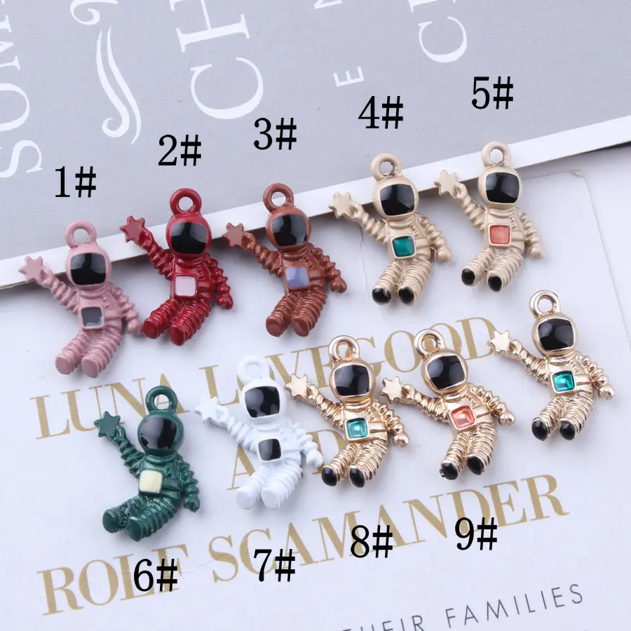 

50pcs/Lot 16*22MM Kawaii Spaceman Pendant Charms Enamel Alloy DIY Jewelry Findings Ornament Accessories Earring Necklace DIY