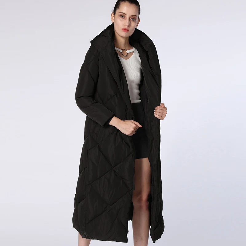 YNZZU Модный дизайн зимняя куртка женская шапка теплая элегантная удлиненная на шнуровке стеганое пуховое пальто Высокое качество YO674
