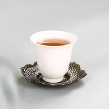 100 шт. Медь сплав Чай лотки теплоизоляция Чай Кубок коврики колодки лист цветок Форма блюдце wen6485