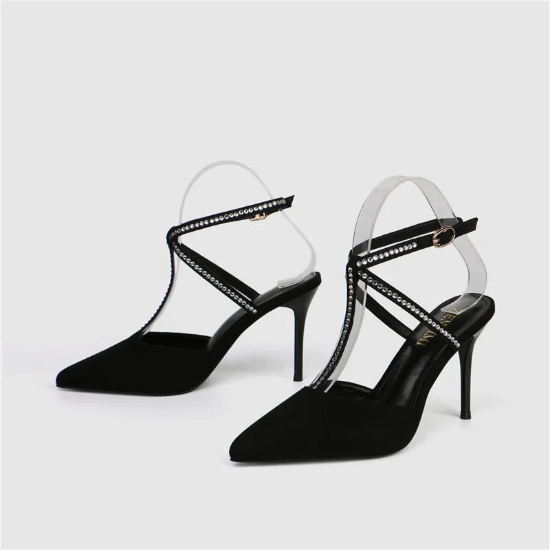 

2019 spring and summer new high heels hot diamond stiletto pointed women's sandals T-type lace.