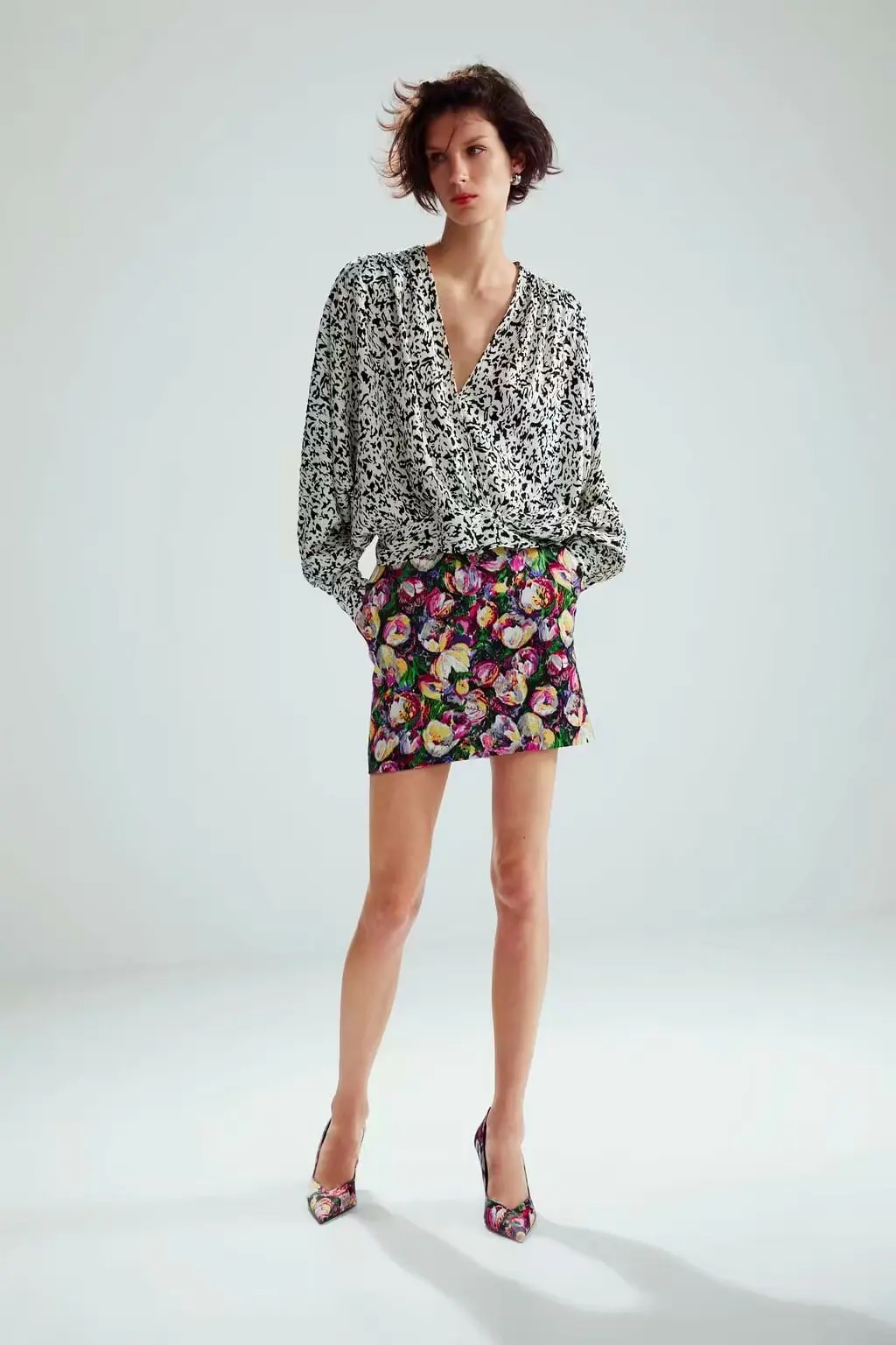 

Long Sleeve Jacket Spring Tops 2019 New Fashion Small Fragrance V-collar Cross Leopard Tattoo Slim Bottom Shirt