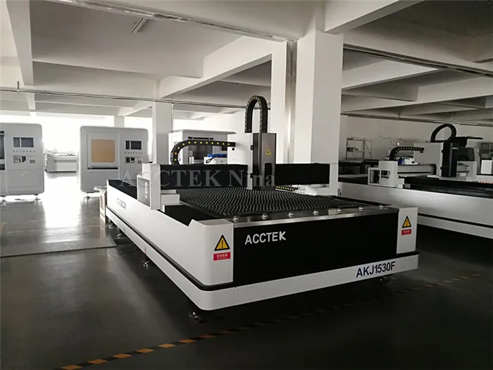 Хорошее Качество Китай AccTek 500 W 750 W 1000 W металлическая волоконная Лазерная машинка для резки 3 мм SS