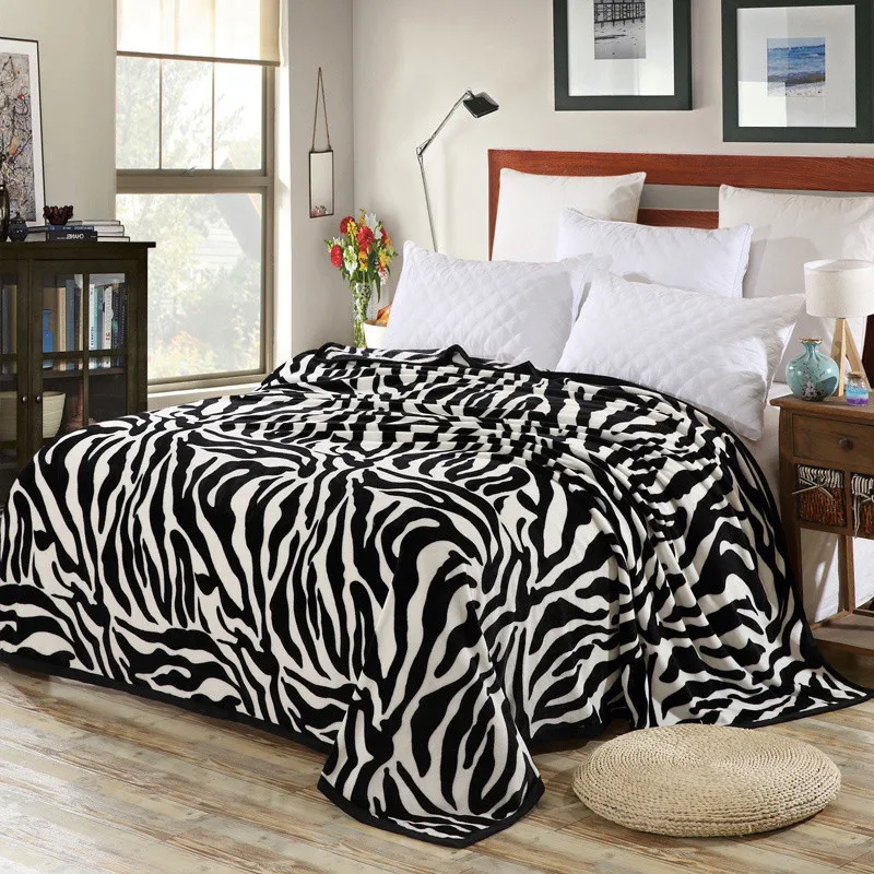 

Super Soft Smooth Fabric Blanket And Sofa Zebra Pattern Print Blanket Comfortable Soft 200x230cm Large Size Easy To Carry