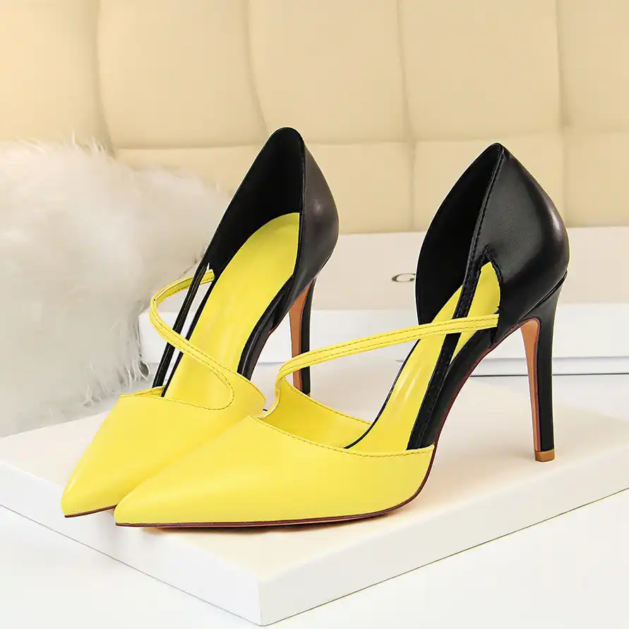sexy yellow shoes