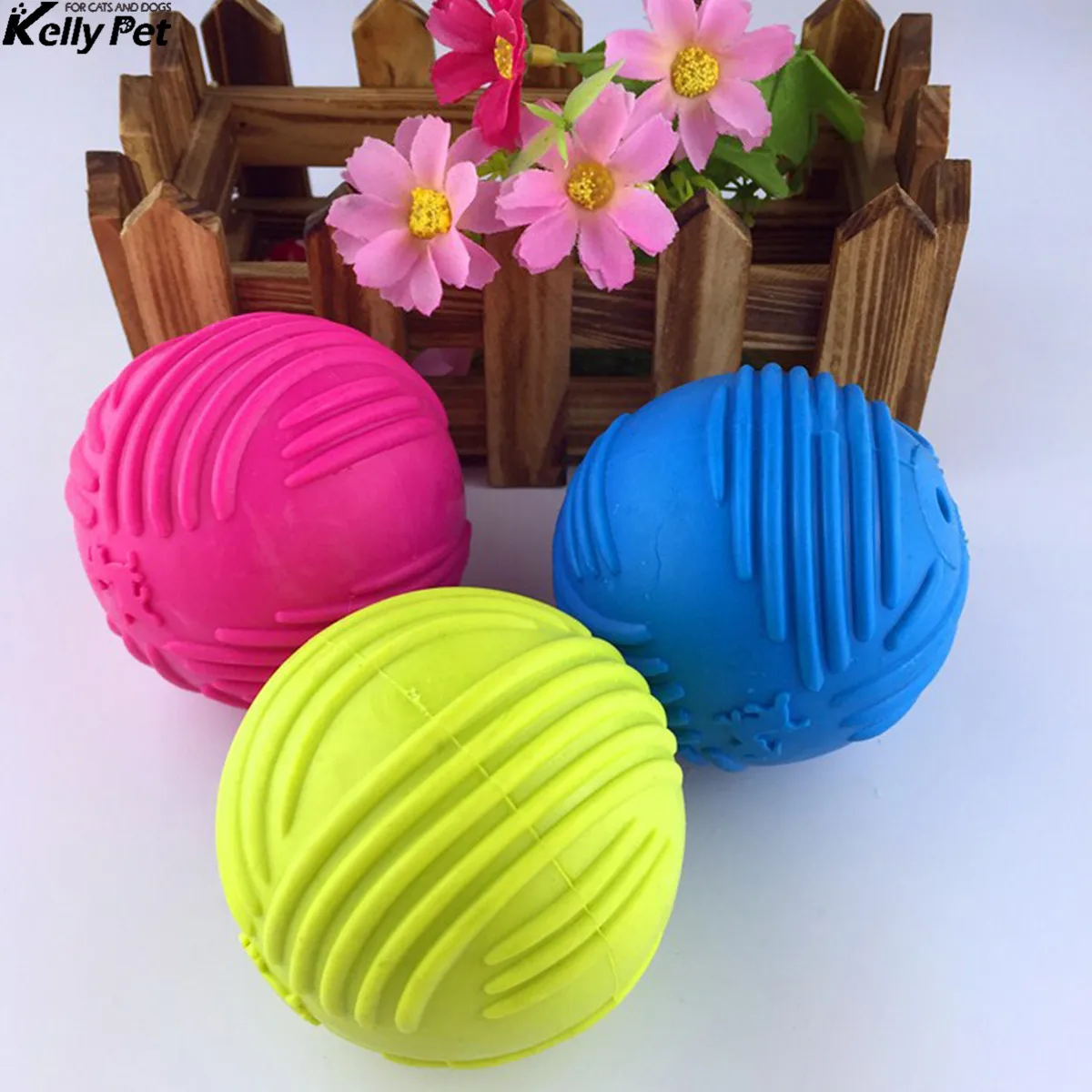 

New Dog Toys Squeaking Bouncing Ball Durable Floatable Springy Pet Toys Squeaky Ball Bite Resistant for Small to Large Dogs