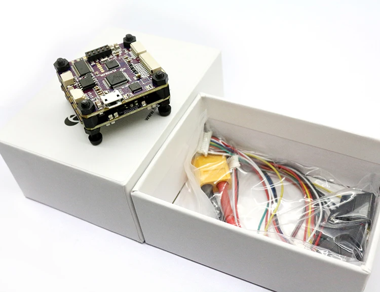 

Flycolor Raptor 390 Tower 4 in 1 30A ESC BLHeli 2-4S + F3 6DOF Flight Controller Integrated OSD PDB RC Helicopters Accessories
