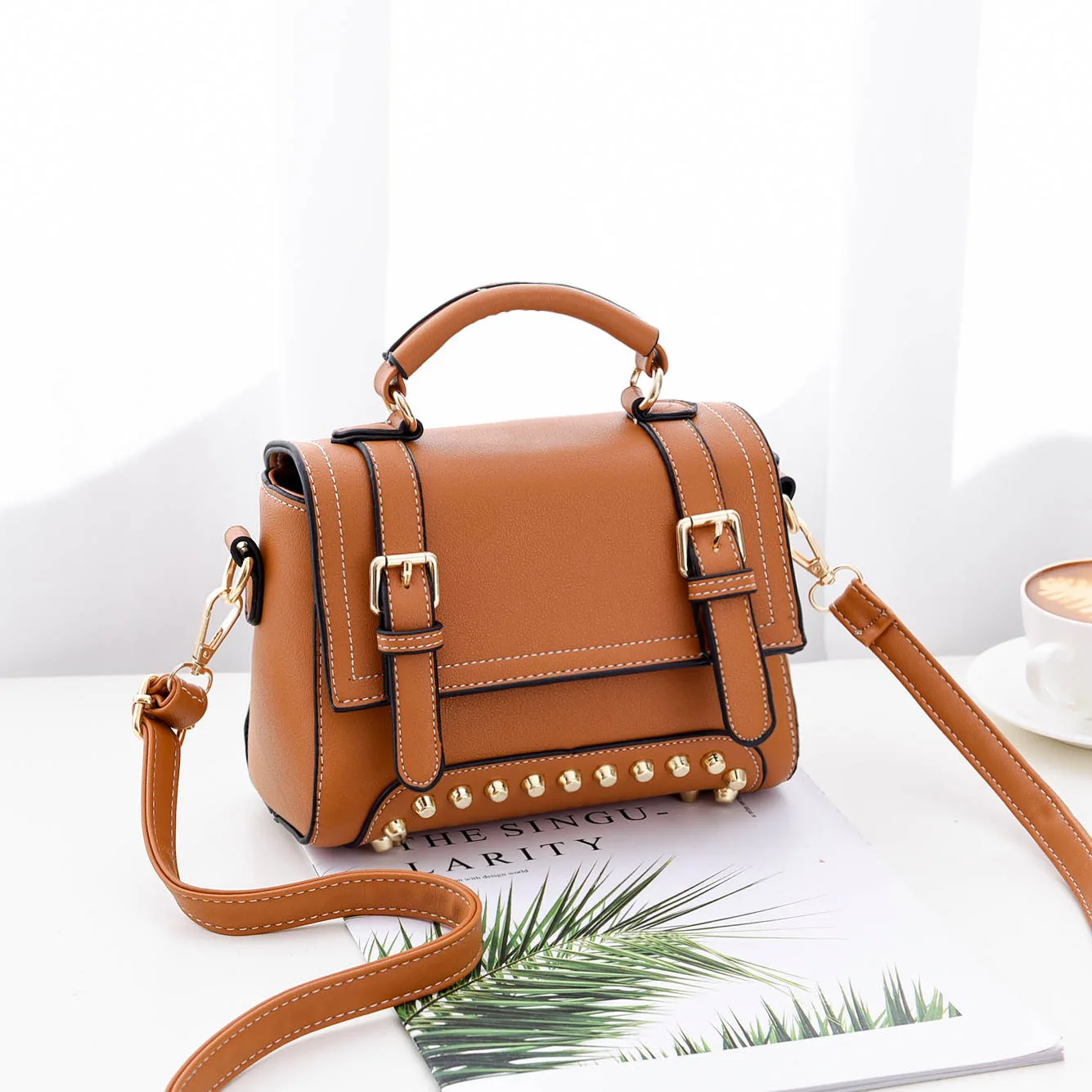 

Brand women bag 2018 new handbags small party bag simple wild comfortable and comfortable personality temperament personality