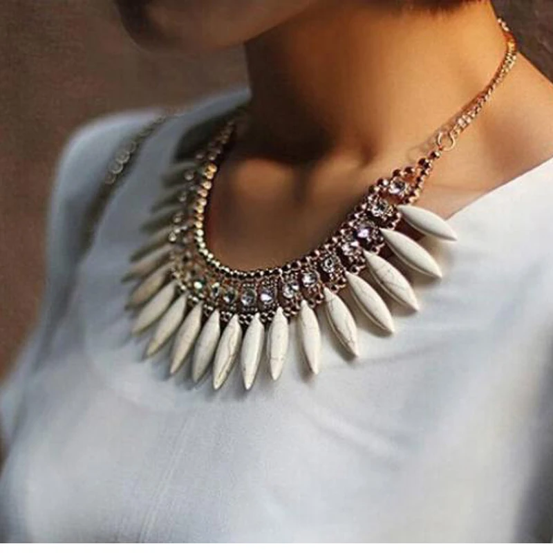 

BONLAVIE 1 Piece The New Women'S Fashion Bohemian Crystal Pendant Necklace Pendant Chain Choker Bib Statement Necklace