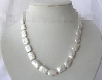 

0486 baroque white freshwater cultured pearl necklace