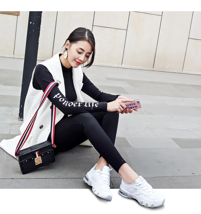 Running shoes (17)
