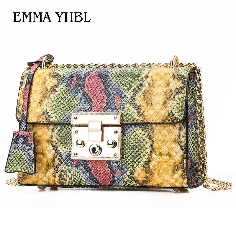 

EMMA YHBL A new single-shoulder bag with snake-print chain has been launched in 2019