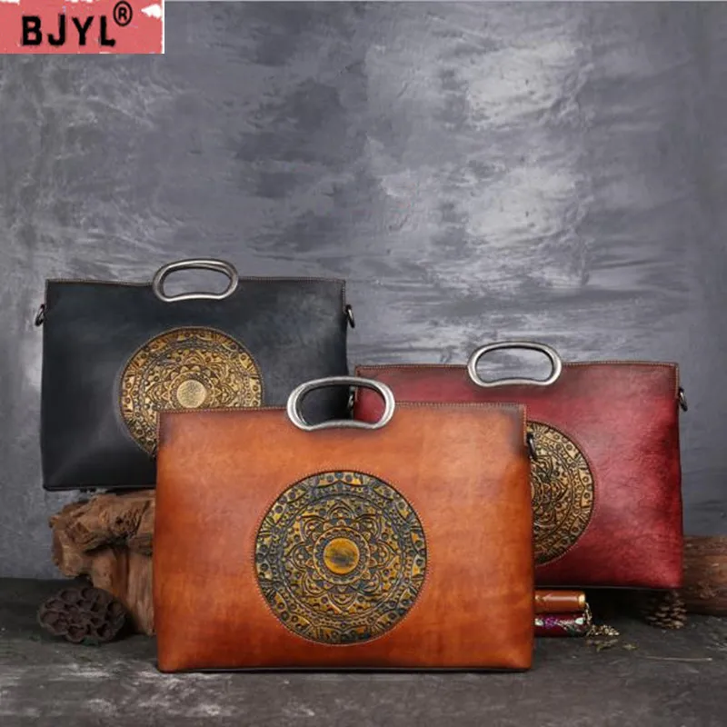 

BJYL Genuine Leather color retro handmade Women bag large capacity Female shoulder Bag embossed hand-painted totem messenger Bag