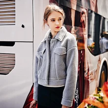Coat new winter women’s short section of loose thick solid warm lamb’s wool fashion EAST 4 Europe station 2017