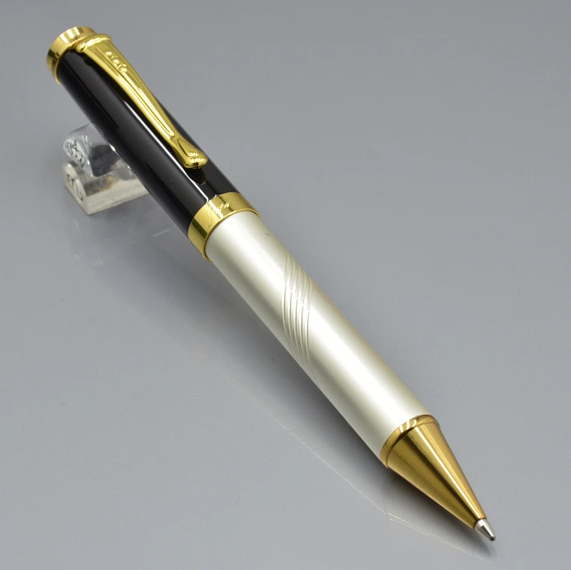 Ручка. Металлические ручки. Гелевая ручка пентел. Аккуратные ручки. Ручка rebecca.