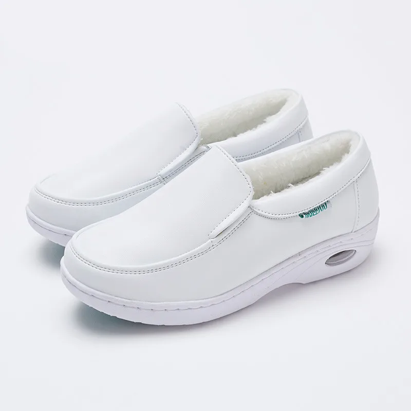 YAERNI Air Cushion White Nurse Shoes Winter Flats Platform Sneakers Warm Moccasins with Fur Slip on Loafers Cotton Shoes