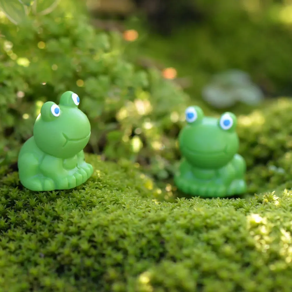 Resin Miniature Fairy Garden Micro Landscape Home Figure Decor Sitting Frog